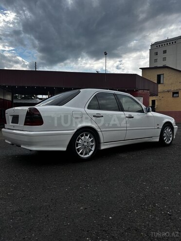 Mercedes C 240-4