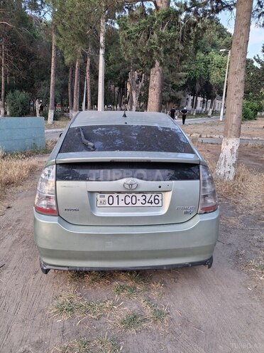 Toyota Prius-2
