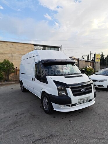 Ford Transit-3
