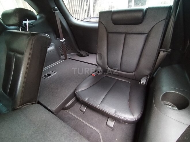Hyundai Santa Fe-10