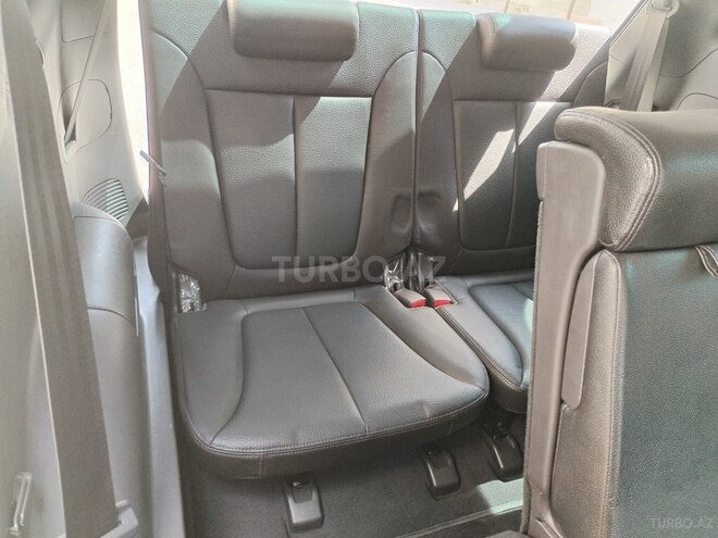 Hyundai Santa Fe-19