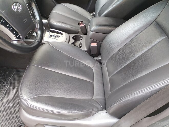 Hyundai Santa Fe-16