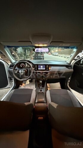 Skoda Rapid-10