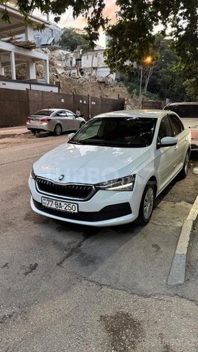 Skoda Rapid-2