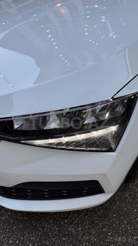 Skoda Rapid-14