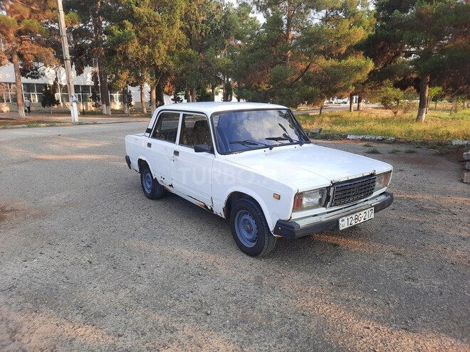 LADA (VAZ) 2107-8