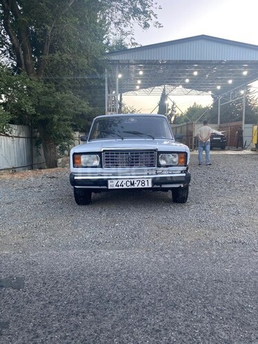 LADA (VAZ) 2107-1