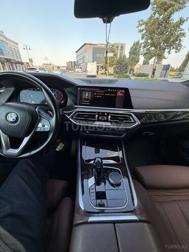 BMW X5-8
