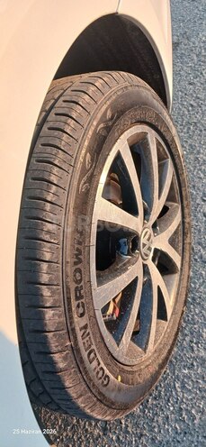 Volkswagen Jetta-7