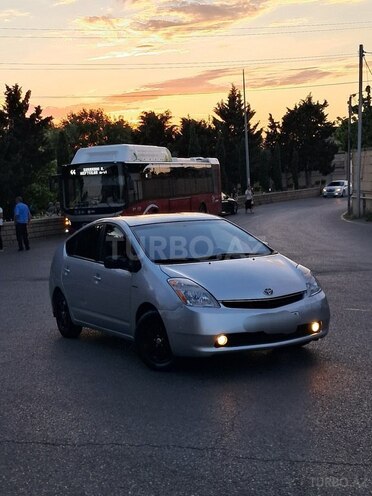 Toyota Prius-10