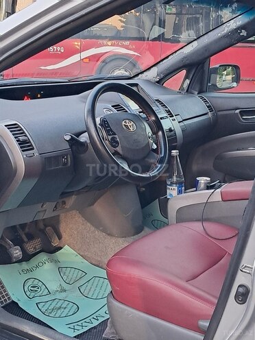 Toyota Prius-15