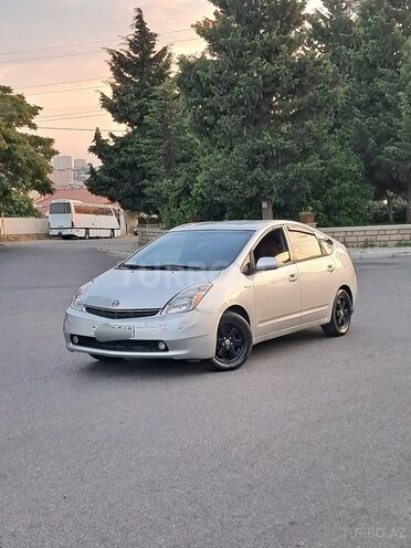 Toyota Prius-13