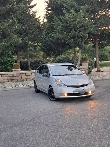 Toyota Prius-8