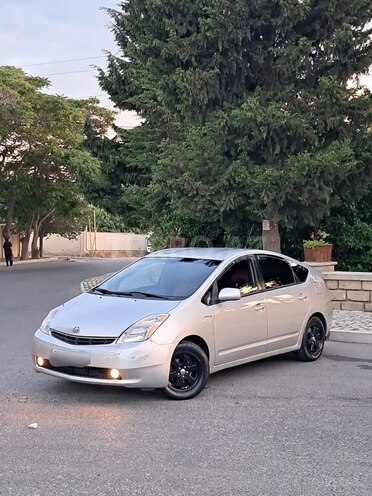 Toyota Prius-7