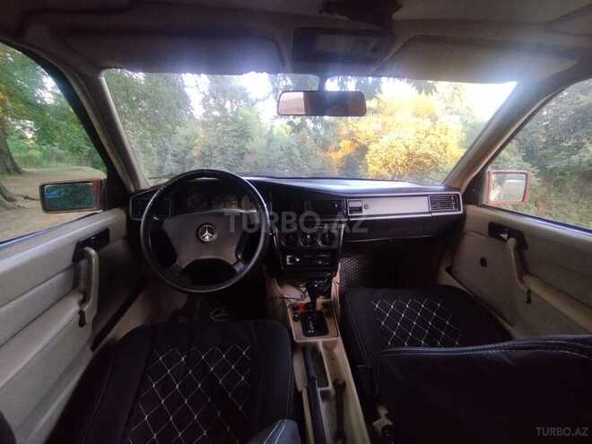 Mercedes 190-7