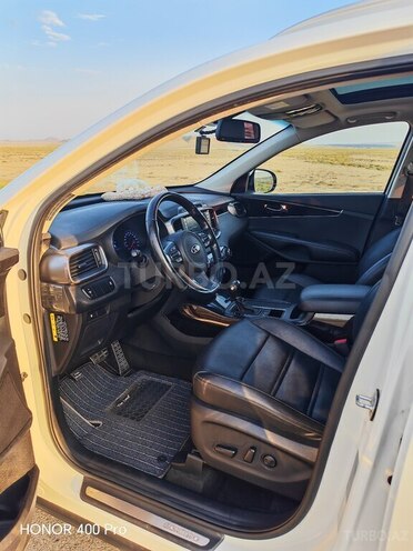 Kia Sorento-8