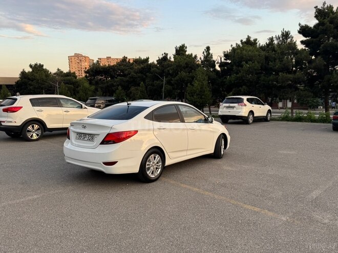Hyundai Accent-8