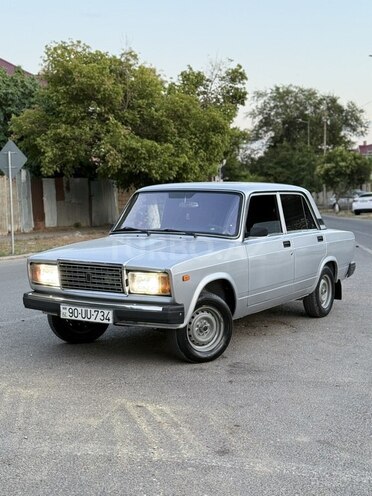 LADA (VAZ) 2107-1