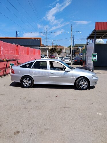 Opel Vectra-6