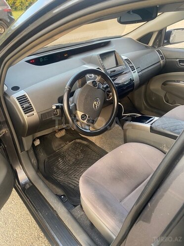 Toyota Prius-6