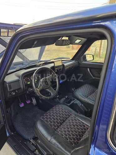 LADA (VAZ) Niva-8