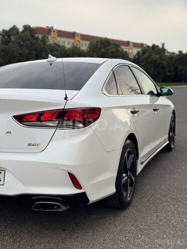 Hyundai Sonata-10