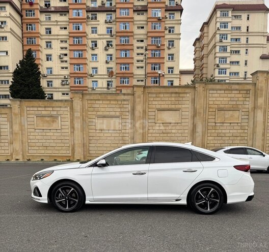 Hyundai Sonata-14