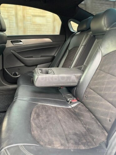 Hyundai Sonata-21