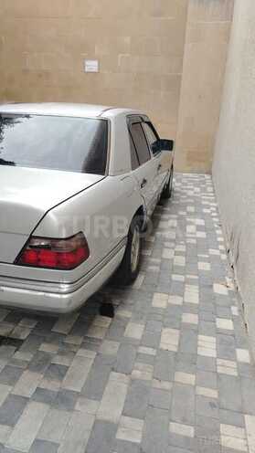 Mercedes 220 E-7