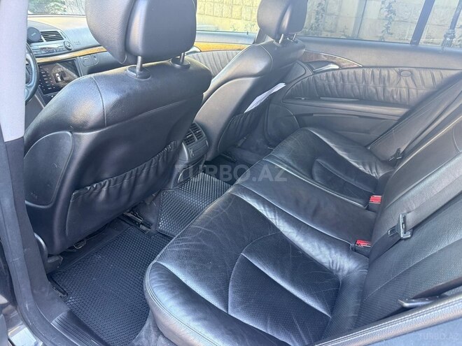 Mercedes E 280 4MATIC-2