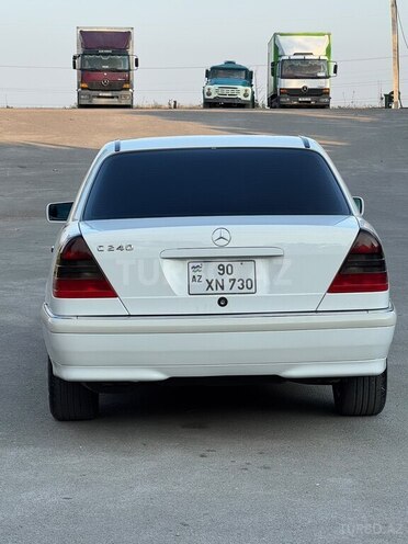 Mercedes C 240-4