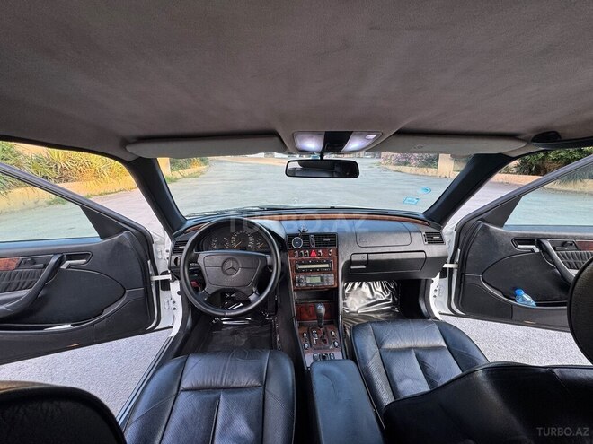 Mercedes C 240-11