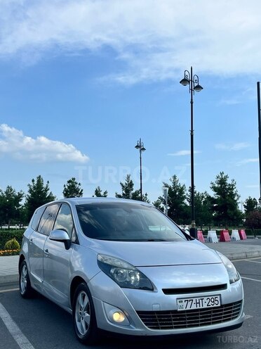 Renault Grand Scenic-2
