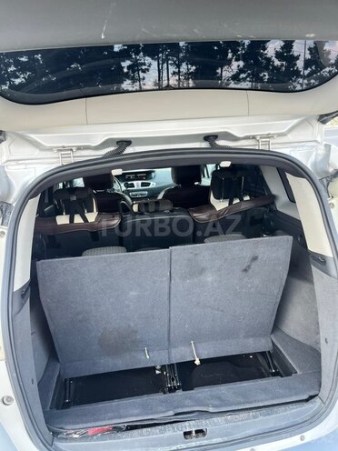 Renault Grand Scenic-9