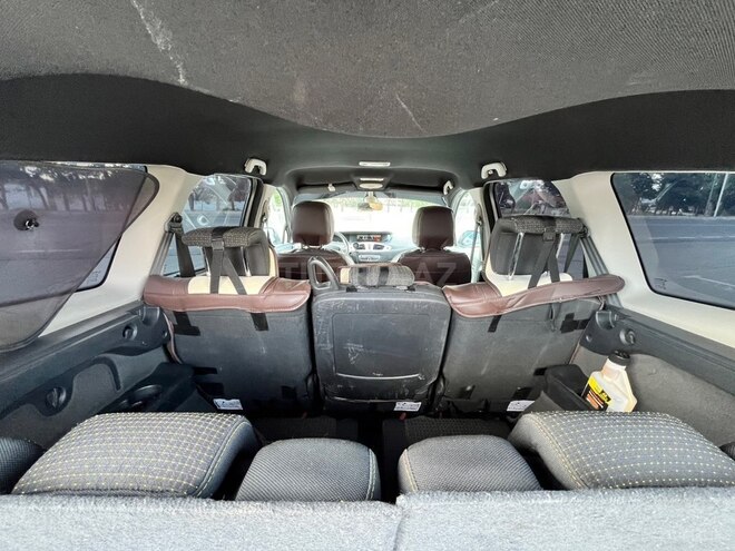 Renault Grand Scenic-10