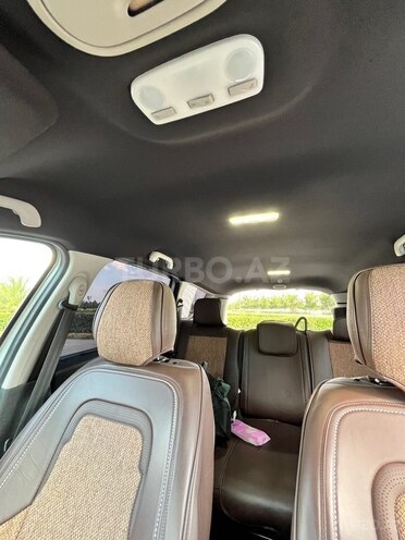 Renault Grand Scenic-19