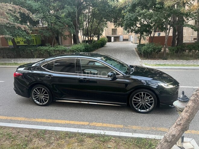 Toyota Camry-7