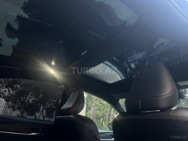 Toyota Camry-16
