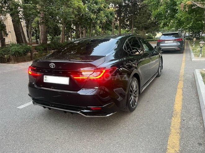 Toyota Camry-3