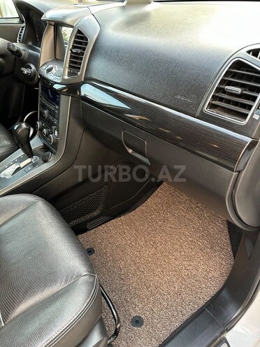 Chevrolet Captiva-12