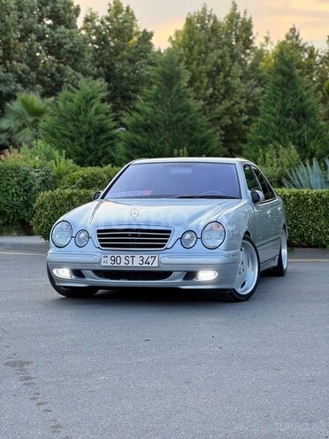 Mercedes E 240-2