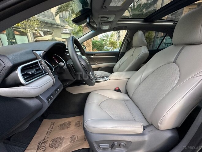 Toyota Camry-19