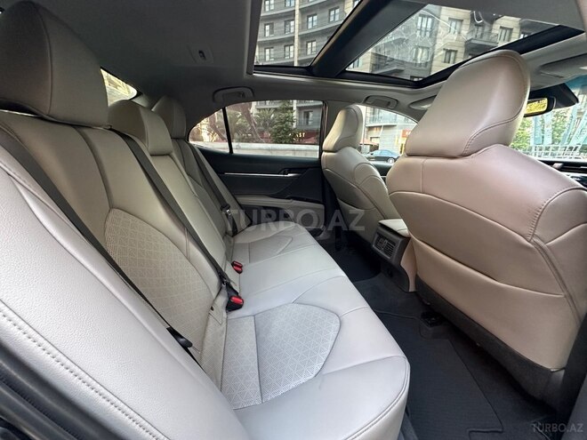 Toyota Camry-20