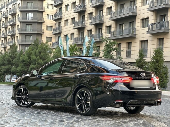 Toyota Camry-8