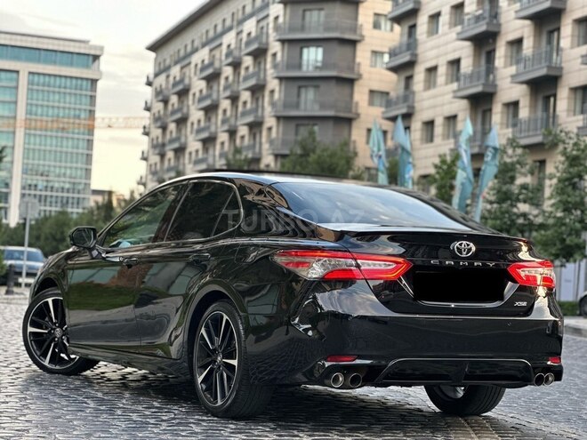 Toyota Camry-5