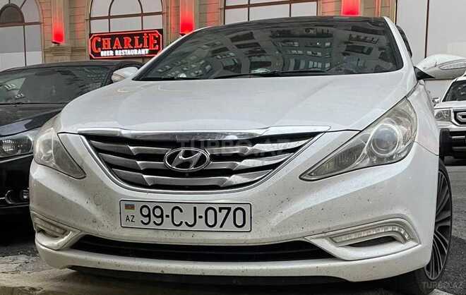 Hyundai Sonata-6