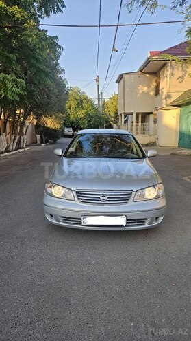 Nissan Sunny-1