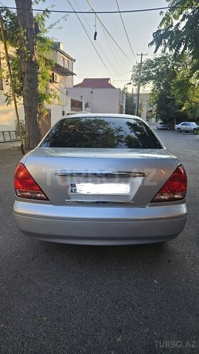 Nissan Sunny-2
