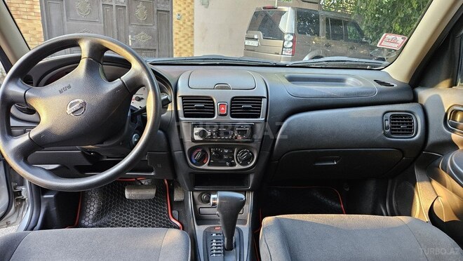 Nissan Sunny-3