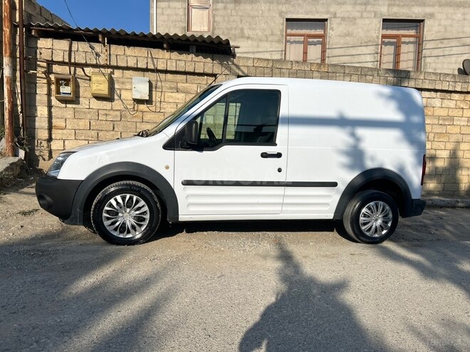 Ford Transit Connect-9